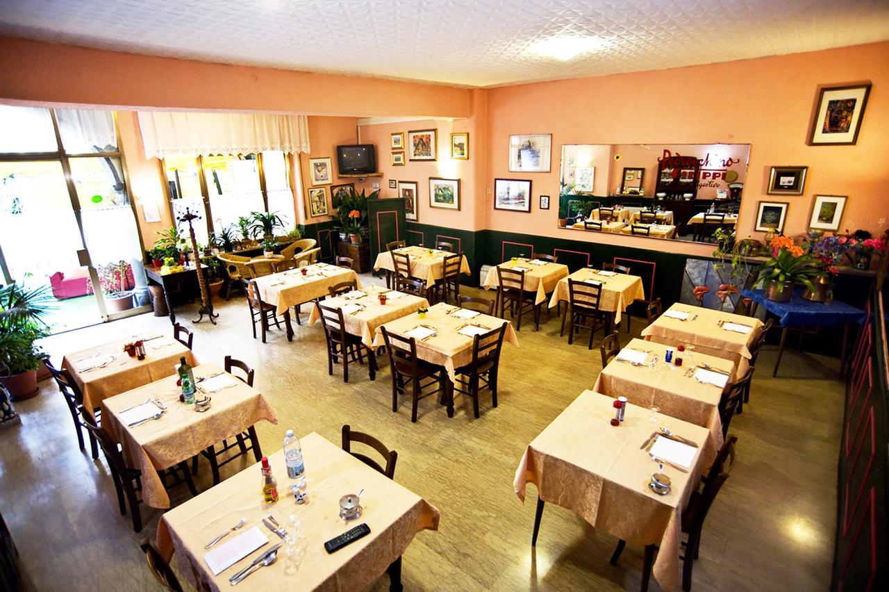 Albergo Della Posta Clusone Exterior photo
